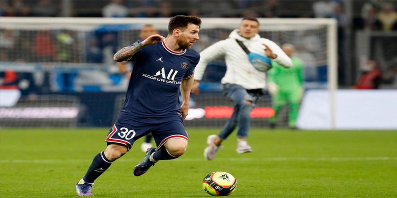 Messi thi đấu tại Ligue 1